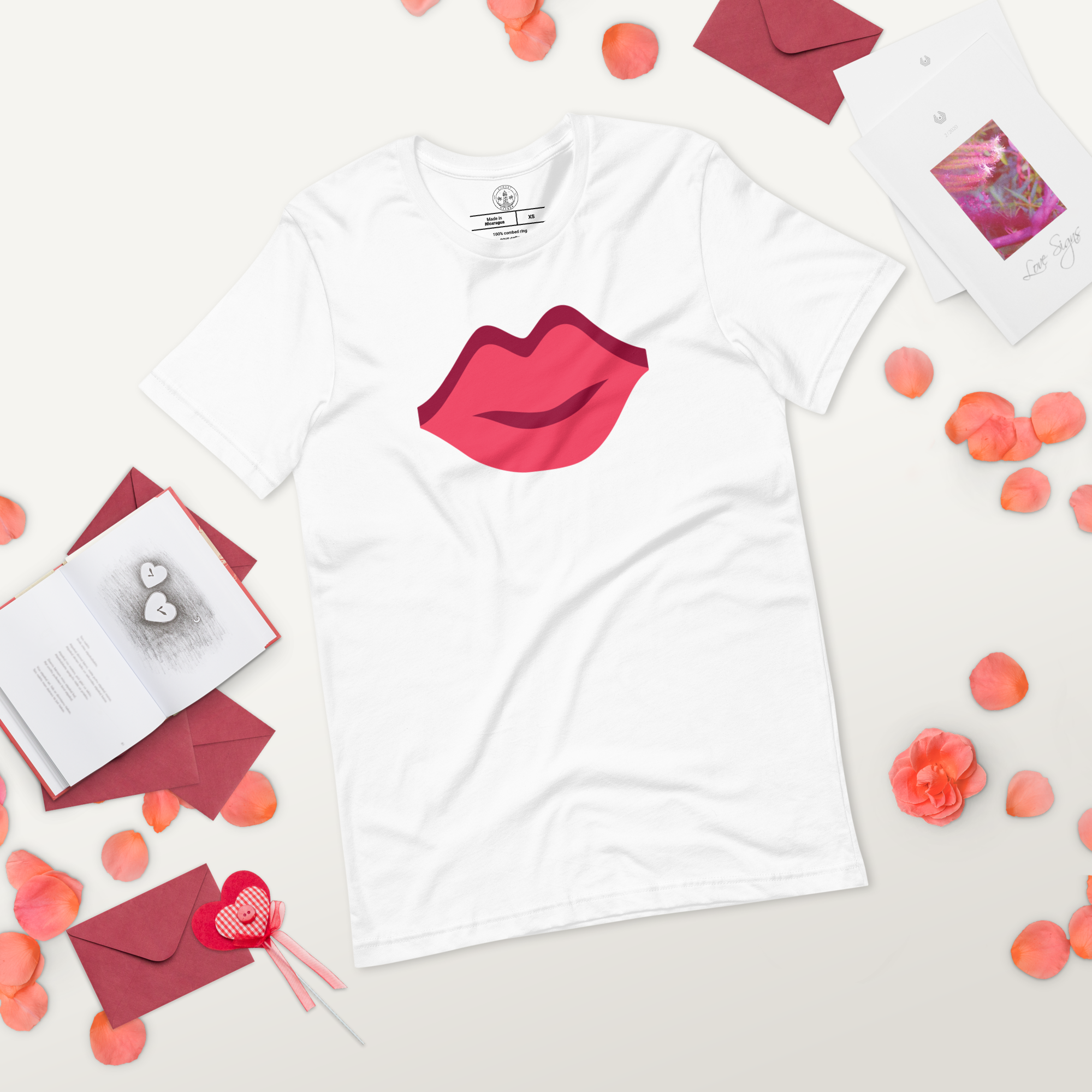 Women's t-shirt - Lips