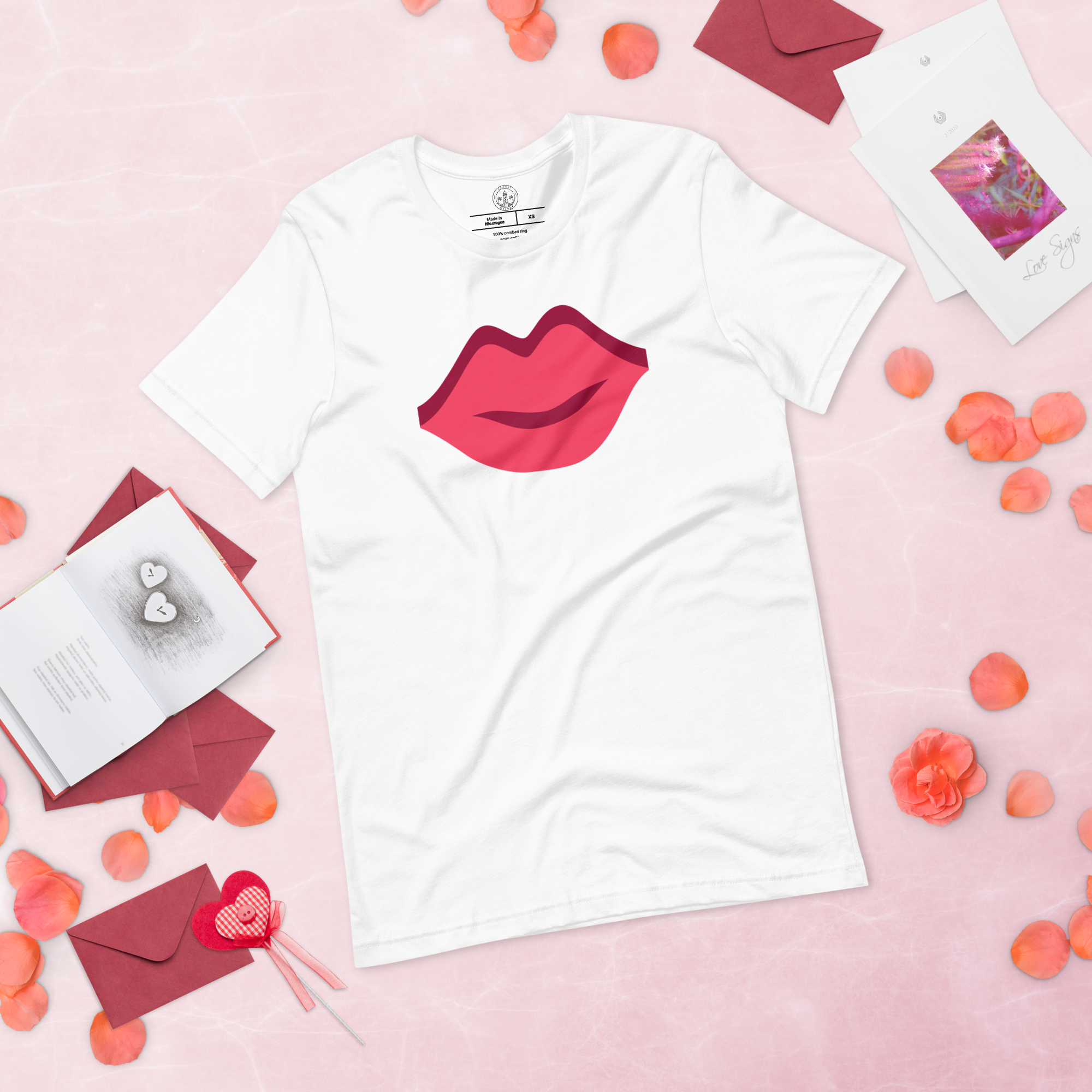 Women's t-shirt - Lips