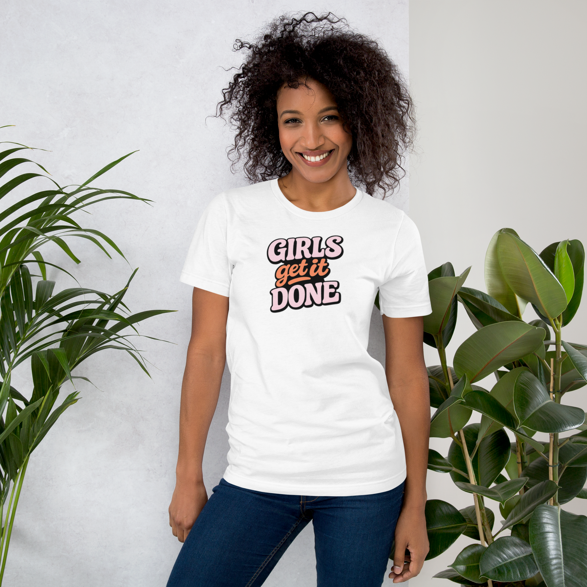 Women's t-shirt - Girls get it done